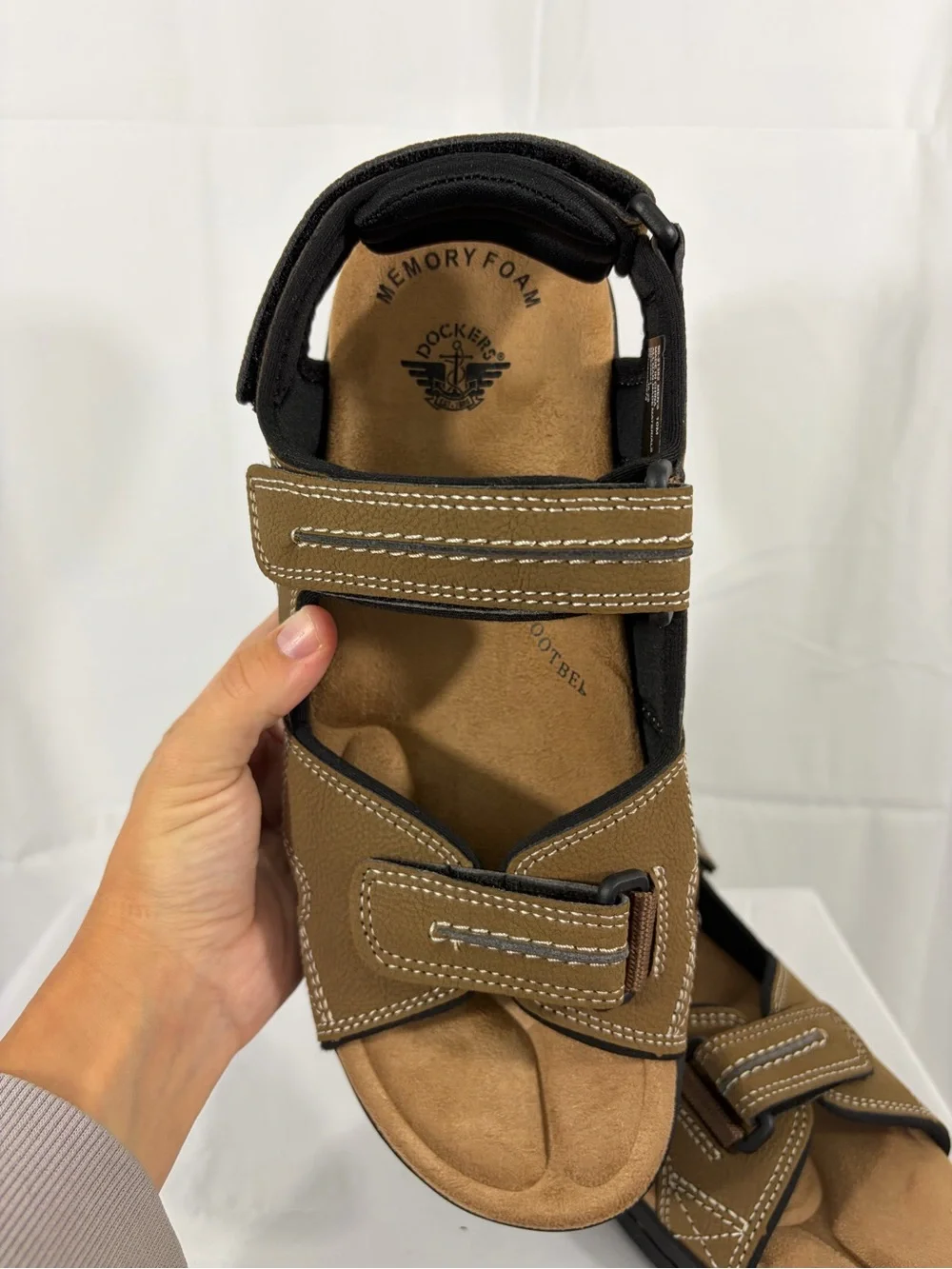 NWT Dockers Men's Size 10 Brown Adjustable Comfort Sandals